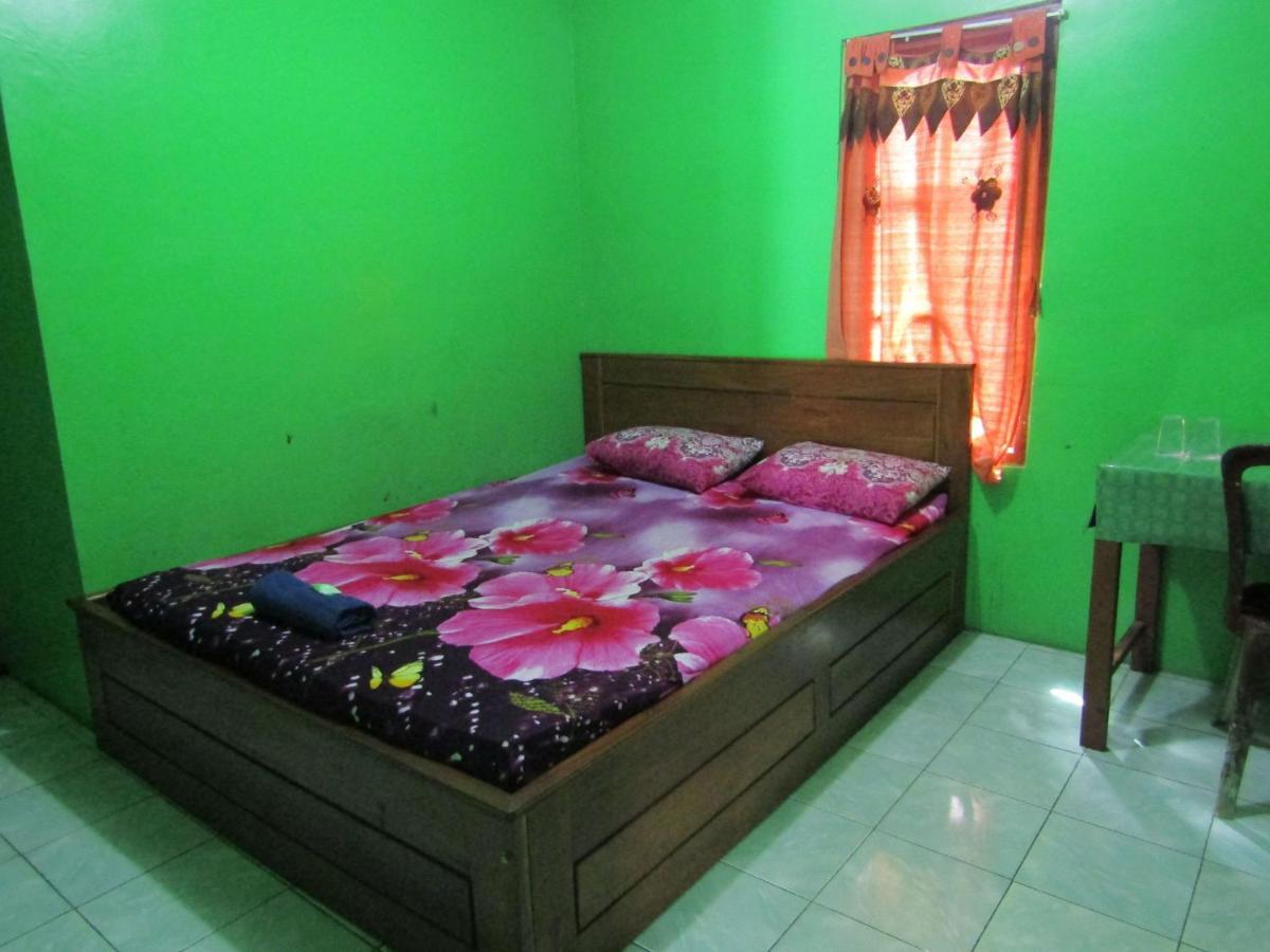 Losmen Kinasih Puncak & Gazebo Pandang Bantul Buitenkant foto
